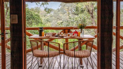 lodge_jungle_yungas_breakfast